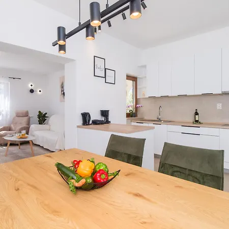 Anemos Apartment, Town Krk * Krk Town