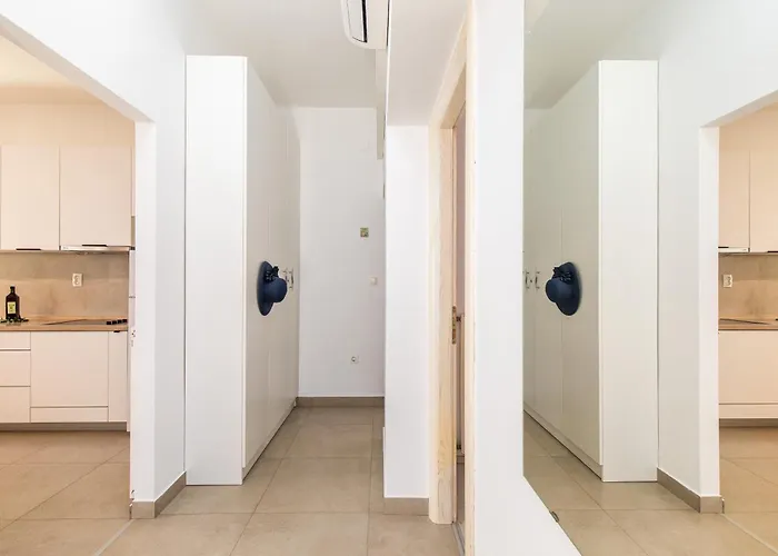 Anemos Apartment, Town Krk Daire *