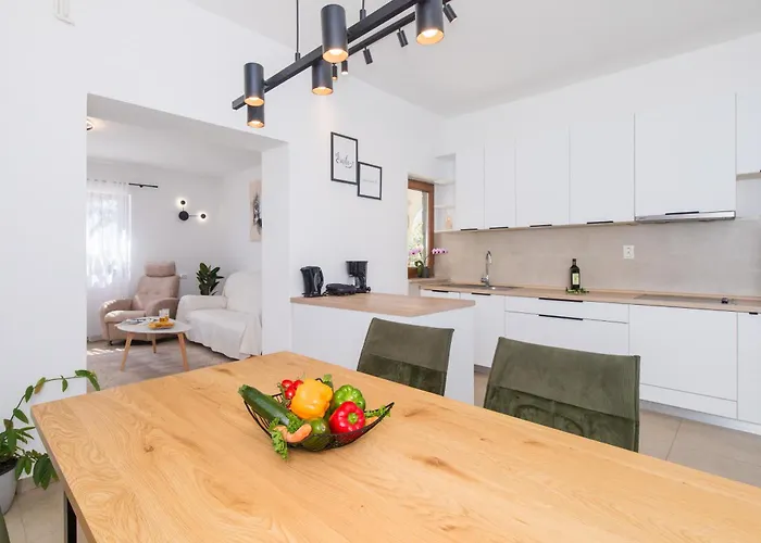 Anemos Apartment, Town Krk * Krk Town